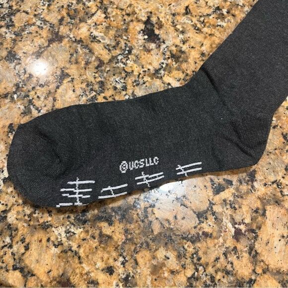 Universal Halloween II Women's Knee-High Socks, 1-Pack, Size 4-10 - Picture 4 of 6